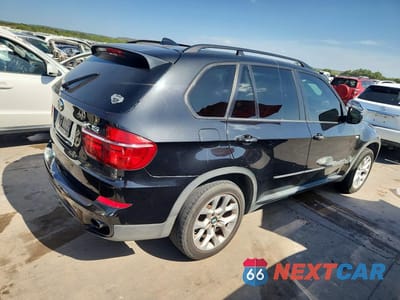 Trzecie zdjęcie samochodu z tyłu: 2013 BMW X5 XDRIVE35I VIN:5UXZV4C50D0B07371 - miniatura
