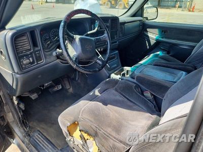 Zdjęcie 8 z 12 samochodu: 2000 CHEVROLET SILVERADO C1500 VIN:1GCEC19T1YE158412 - miniatura