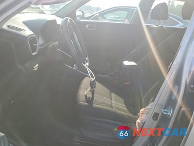 Zdjęcie 7 z 14 samochodu: 2025 HYUNDAI VENUE SEL VIN:KMHRC8A32SU386353 - miniatura
