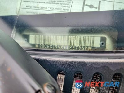 Zdjęcie 12 z 12 samochodu: 2001 CHEVROLET SILVERADO C1500 VIN:2GCEC19VX11227932 - miniatura