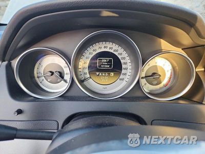 Zdjęcie 9 z 12 samochodu: 2012 MERCEDES-BENZ C 300 4MATIC VIN:WDDGF8BB1CR240514 - miniatura