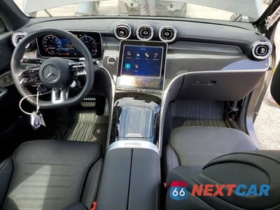 Zdjęcie 8 z 13 samochodu: 2026 MERCEDES-BENZ GLC COUPE 43 4MATIC AMG VIN:W1NKJ8HB1TF531440 - miniatura