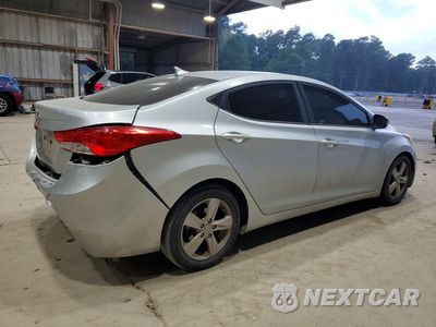 Trzecie zdjęcie samochodu z tyłu: 2013 HYUNDAI ELANTRA GLS VIN:5NPDH4AE3DH453145 - miniatura