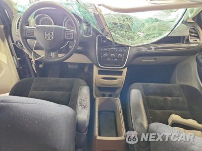 Zdjęcie 8 z 14 samochodu: 2016 DODGE GRAND CARAVAN SE VIN:2C4RDGBG4GR263428 - miniatura