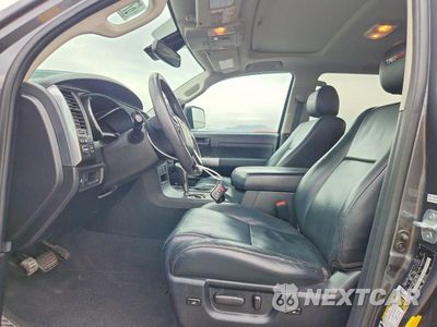 Zdjęcie 7 z 13 samochodu: 2020 TOYOTA SEQUOIA TRD PRO VIN:5TDBY5G10LS181177 - miniatura