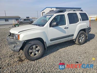 2013 NISSAN XTERRA X 5N1AN0NW0DN811949 - główne zdjęcie licytacji z USA - miniatura