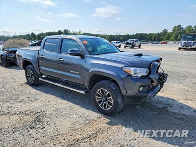 Czwarte zdjęcie samochodu z boku: 2022 TOYOTA TACOMA TRD SPORT VIN:3TMAZ5CN5NM167022 - miniatura