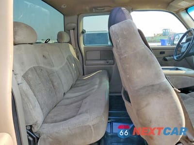 Zdjęcie 10 z 12 samochodu: 2002 CHEVROLET SILVERADO K1500 VIN:2GCEK19T221307728 - miniatura