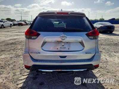 Zdjęcie 6 z 14 samochodu: 2019 NISSAN ROGUE S VIN:5N1AT2MTXKC834611 - miniatura