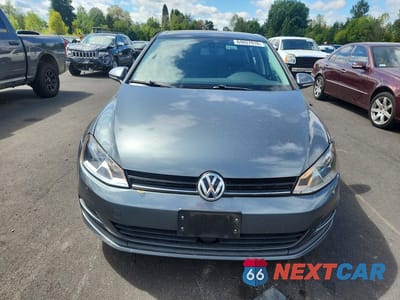Piąte zdjęcie samochodu w środku: 2017 VOLKSWAGEN GOLF S VIN:3VW217AU6HM014975 - miniatura