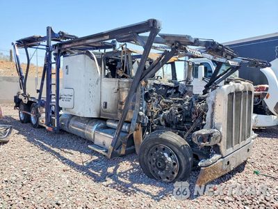 Czwarte zdjęcie samochodu z boku: 2017 PETERBILT 389 CAR HAULER TRUCK VIN:1NPXD49X0HD432076 - miniatura
