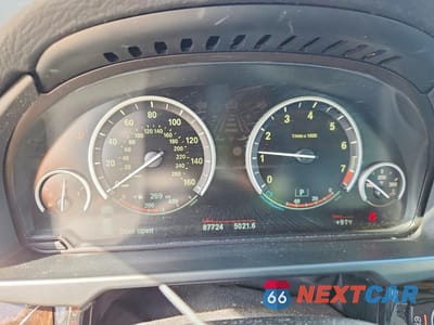 Zdjęcie 9 z 13 samochodu: 2014 BMW X5 XDRIVE35I VIN:5UXKR0C58E0H16949 - miniatura