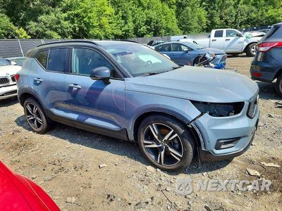 Czwarte zdjęcie samochodu z boku: 2020 VOLVO XC40 T5 R-DESIGN VIN:YV4162UM2L2288914 - miniatura