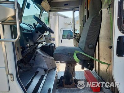 Zdjęcie 7 z 13 samochodu: 2013 FORD E450 DELIVERY TRUCK VIN:1FC4E4KL4DDB11795 - miniatura
