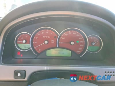 Zdjęcie 9 z 12 samochodu: 2005 PONTIAC GTO VIN:6G2VX12U05L365847 - miniatura