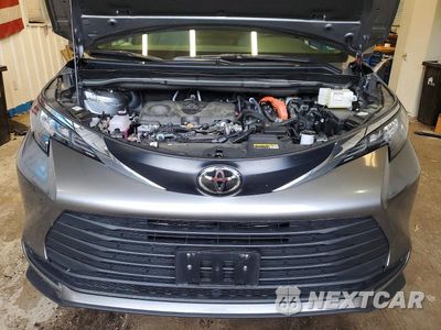 Zdjęcie 12 z 13 samochodu: 2026 TOYOTA SIENNA LE VIN:5TDKSKFC6TS240493 - miniatura