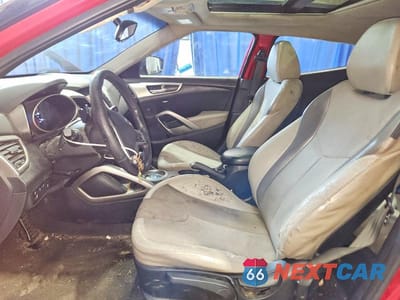 Zdjęcie 7 z 12 samochodu: 2012 HYUNDAI VELOSTER BASE VIN:KMHTC6AD9CU051580 - miniatura