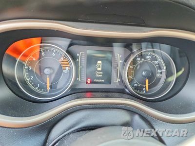 Zdjęcie 9 z 12 samochodu: 2016 JEEP CHEROKEE LATITUDE VIN:1C4PJMCS5GW247022 - miniatura