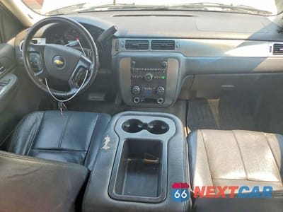 Zdjęcie 8 z 13 samochodu: 2007 CHEVROLET SUBURBAN K1500 VIN:1GNFK16357J220743 - miniatura