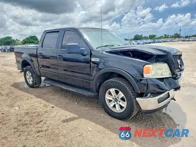 Czwarte zdjęcie samochodu z boku: 2005 FORD F150 SUPERCREW VIN:1FTPW14595KE82519 - miniatura