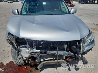 Zdjęcie 12 z 14 samochodu: 2015 LEXUS GX 460 VIN:JTJBM7FX8F5113794 - miniatura