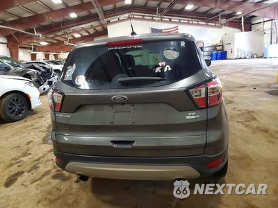 Zdjęcie 6 z 12 samochodu: 2017 FORD ESCAPE SE VIN:1FMCU9GD0HUC64138 - miniatura