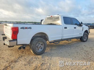 Trzecie zdjęcie samochodu z tyłu: 2022 FORD F250 SUPER DUTY VIN:1FT7W2BT3NEF03211 - miniatura