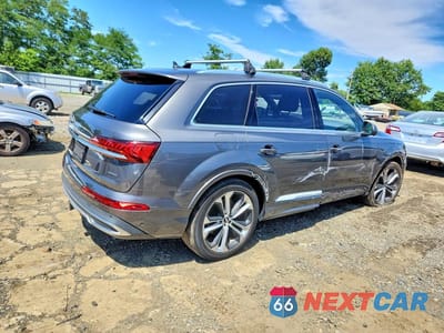 Trzecie zdjęcie samochodu z tyłu: 2020 AUDI Q7 PRESTIGE VIN:WA1VXAF78LD012884 - miniatura