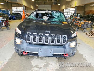 Piąte zdjęcie samochodu w środku: 2015 JEEP CHEROKEE TRAILHAWK VIN:1C4PJMBSXFW609670 - miniatura