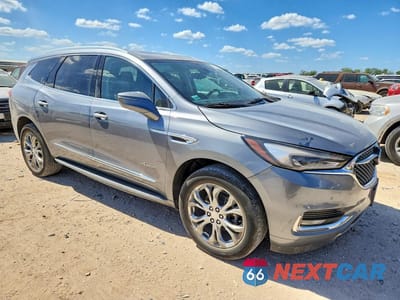 Czwarte zdjęcie samochodu z boku: 2021 BUICK ENCLAVE AVENIR VIN:5GAERDKW0MJ163348 - miniatura