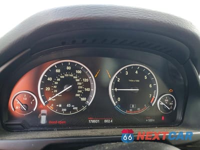 Zdjęcie 9 z 12 samochodu: 2015 BMW X5 XDRIVE35I VIN:5UXKR0C54F0K55361 - miniatura