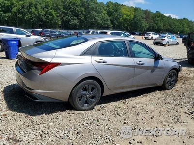 Trzecie zdjęcie samochodu z tyłu: 2023 HYUNDAI ELANTRA BLUE VIN:KMHLM4AJ7PU090648 - miniatura