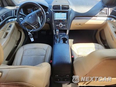 Zdjęcie 8 z 13 samochodu: 2017 FORD EXPLORER LIMITED VIN:1FM5K8FH5HGC82405 - miniatura
