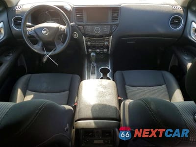 Zdjęcie 8 z 13 samochodu: 2017 NISSAN PATHFINDER SV VIN:5N1DR2MN9HC664070 - miniatura