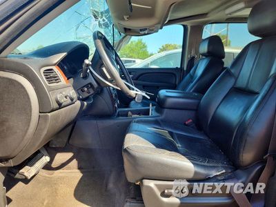 Zdjęcie 7 z 13 samochodu: 2012 CHEVROLET SUBURBAN K1500 LT VIN:1GNSKJE78CR193665 - miniatura