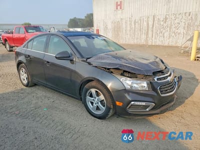 Czwarte zdjęcie samochodu z boku: 2015 CHEVROLET CRUZE LT VIN:1G1PC5SB6F7286589 - miniatura