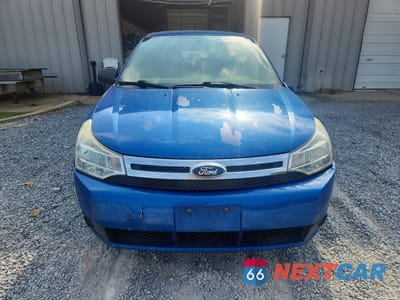 Piąte zdjęcie samochodu w środku: 2010 FORD FOCUS SE VIN:1FAHP3FN1AW201106 - miniatura