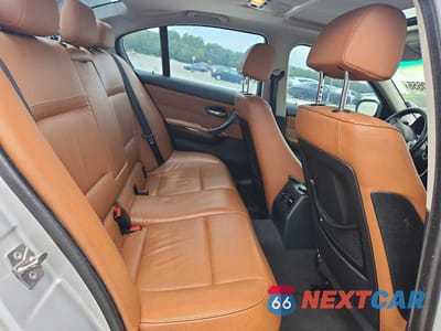 Zdjęcie 10 z 12 samochodu: 2009 BMW 335 XI VIN:WBAPL33599A406328 - miniatura