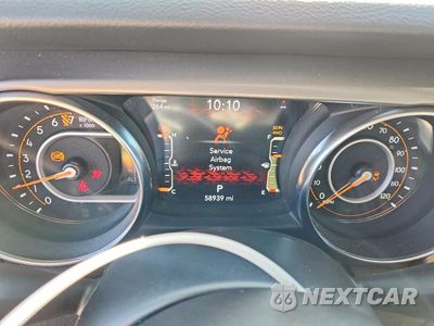 Zdjęcie 9 z 12 samochodu: 2023 JEEP GLADIATOR SPORT VIN:1C6HJTAG1PL507793 - miniatura