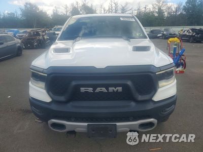 Piąte zdjęcie samochodu w środku: 2019 RAM 1500 REBEL VIN:1C6SRFLT5KN551156 - miniatura