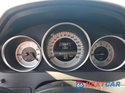 Zdjęcie 9 z 12 samochodu: 2014 MERCEDES-BENZ C 300 4MATIC VIN:WDDGF8AB1ER315782 - miniatura