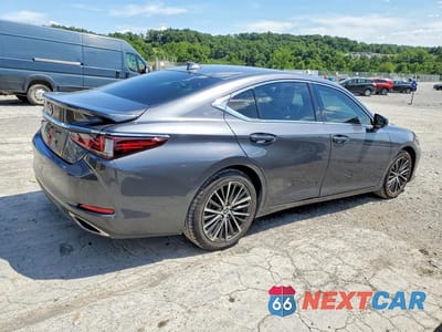 Trzecie zdjęcie samochodu z tyłu: 2023 LEXUS ES 350 BASE VIN:58ADZ1B19PU141742 - miniatura