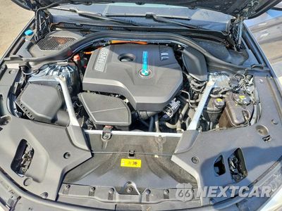 Zdjęcie 11 z 12 samochodu: 2018 BMW 530E VIN:WBAJA9C56JB252917 - miniatura