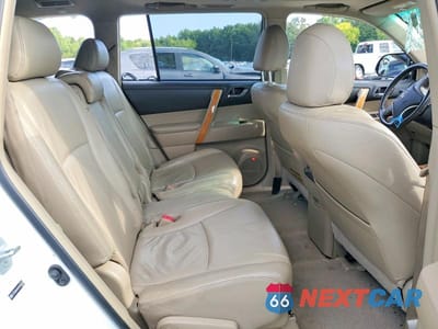 Zdjęcie 11 z 13 samochodu: 2009 TOYOTA HIGHLANDER HYBRID LIMITED VIN:JTEEW44A892030522 - miniatura