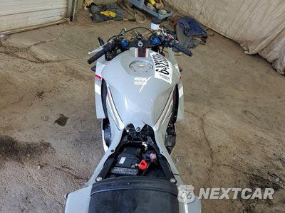 Zdjęcie 6 z 9 samochodu: 2026 HONDA CBR600 RR VIN:JH2PC40H7TK300220 - miniatura