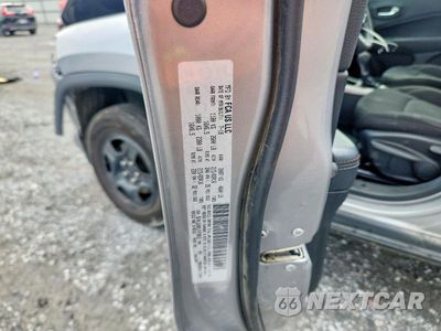 Zdjęcie 12 z 12 samochodu: 2018 JEEP COMPASS SPORT VIN:3C4NJDAB9JT478819 - miniatura