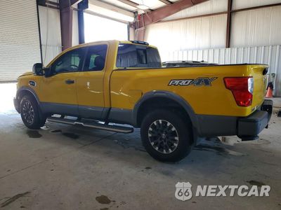 Drugie zdjęcie samochodu z przodu: 2017 NISSAN TITAN PRO-4X VIN:1N6AA1C54HN574787 - miniatura
