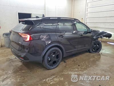 Trzecie zdjęcie samochodu z tyłu: 2026 KIA SPORTAGE HYBRID X-LINE VIN:KNDPVDDG3T7396578 - miniatura
