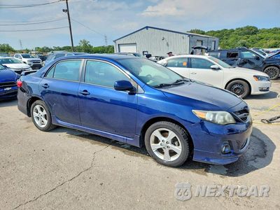 Czwarte zdjęcie samochodu z boku: 2013 TOYOTA COROLLA S VIN:5YFBU4EE8DP176900 - miniatura