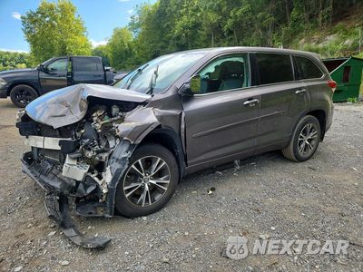 2018 TOYOTA HIGHLANDER LE 5TDBZRFH5JS804759 - główne zdjęcie licytacji z USA - miniatura
